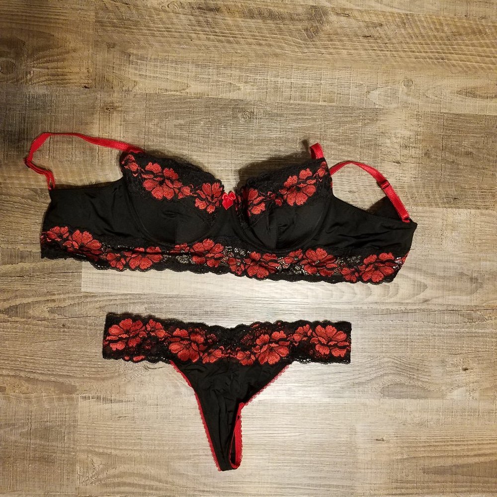 Adore Me bra & panty set, 34D & L
